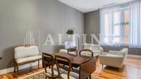 Sala d'estar de Pis en venda en  Barcelona Capital amb Aire condicionat, Calefacció i Parquet