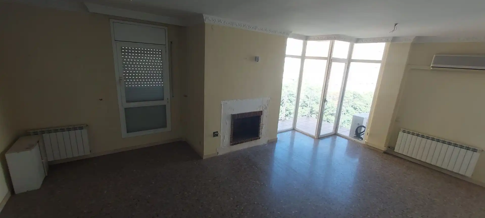 Sala d'estar de Dúplex en venda en Sabadell