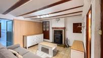 Sala d'estar de Casa o xalet en venda en Utiel amb Calefacció i Terrassa