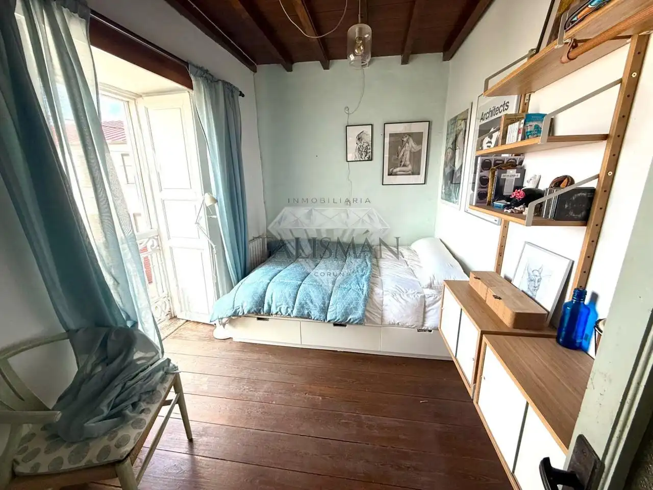 Dormitori de Casa o xalet en venda en Bergondo amb Calefacció, Jardí privat i Terrassa