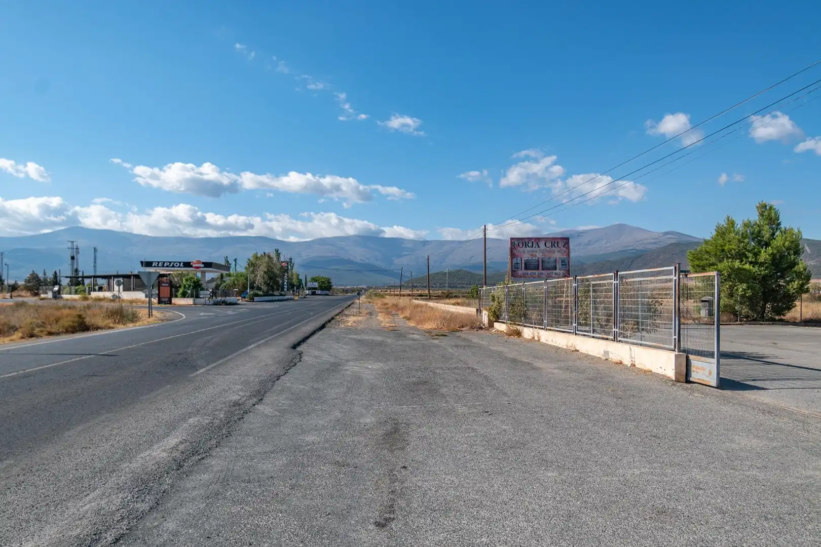 Vista exterior de Nave industrial en venta en Cogollos de Guadix