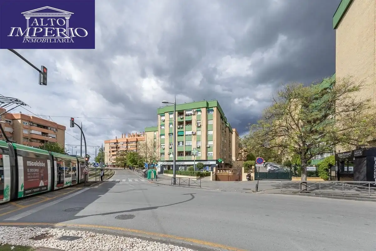Piso con ascensor en venta en Calle ARQUITECTO JIMENEZ LACAL, imagen 35