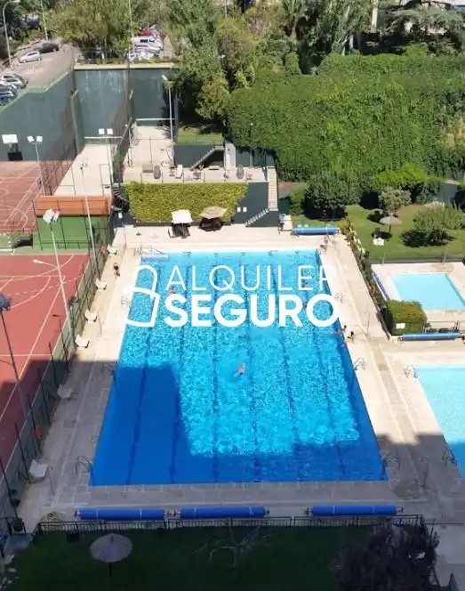 Piscina de Estudi de lloguer en Madrid amb Aire condicionat i Piscina
