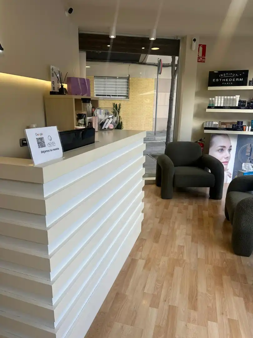 Local en traspaso en Barcelona con Parquet, Amueblado y Internet