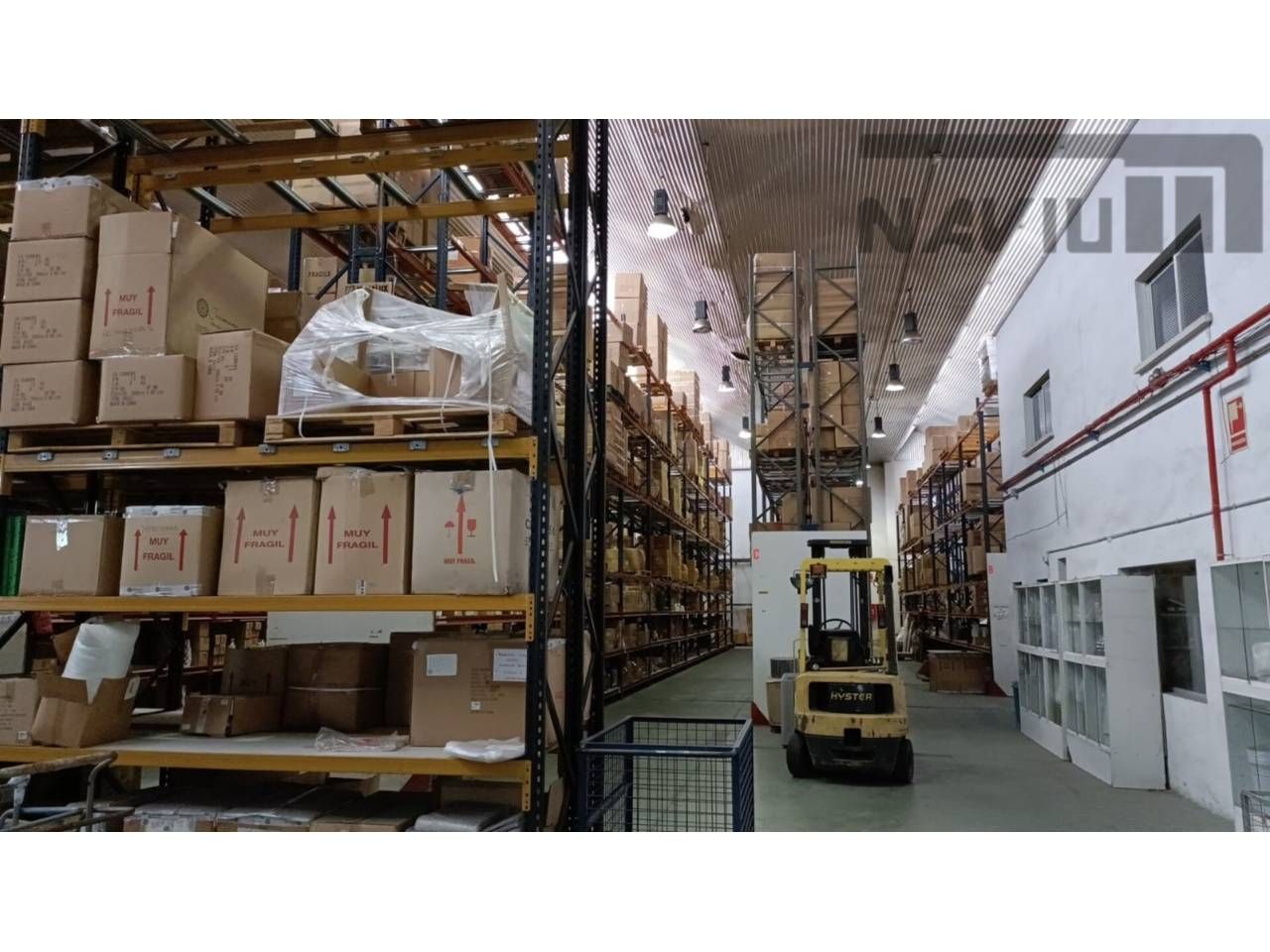Industrial buildings to rent in Fuenlabrada  with Alarm