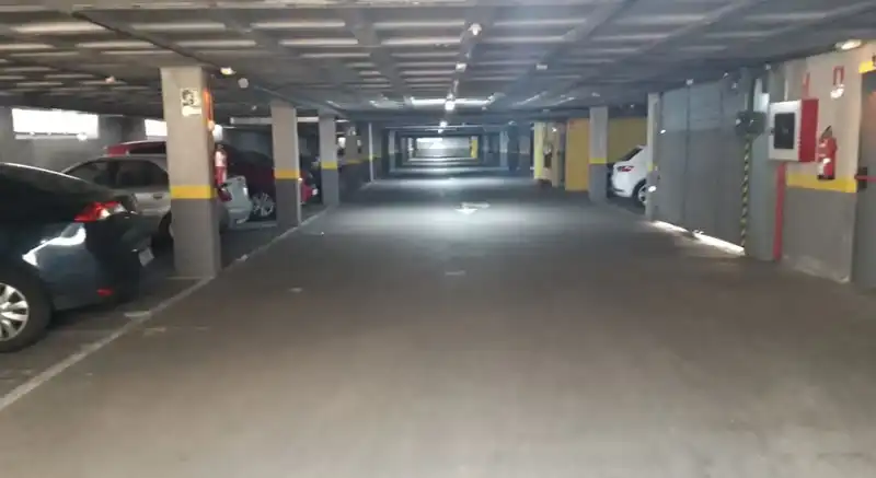 Einzelparkplatz mit Aufzug zur Miete in Calle de Francisco Aritio 158