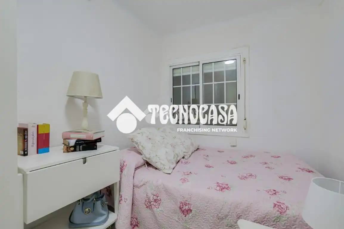 Habitación de Piso en venta en Sant Adrià de Besòs con Calefacción y Balcón