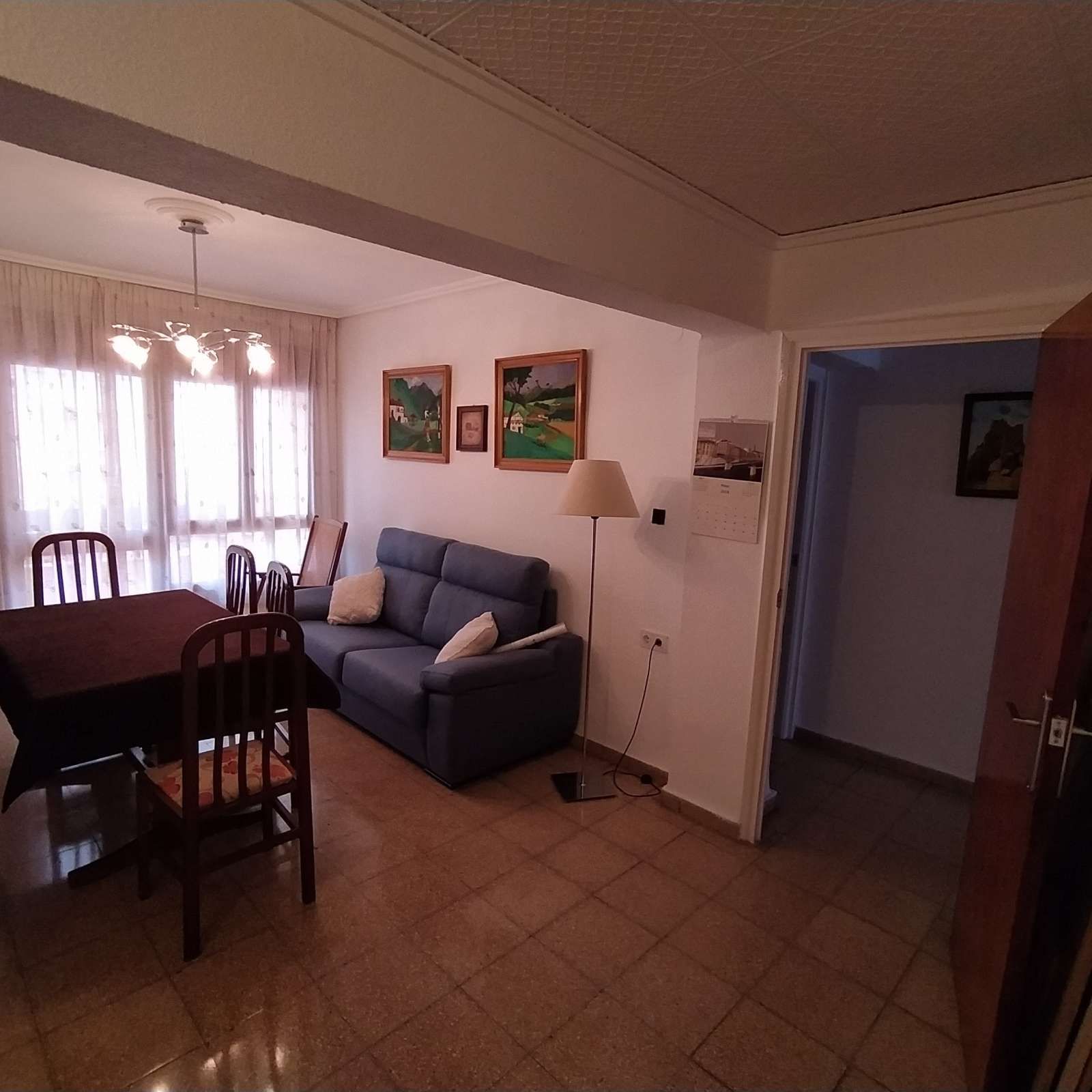 Sala de estar de Apartamento para compartir en Godella con Aire acondicionado, Terraza y Amueblado