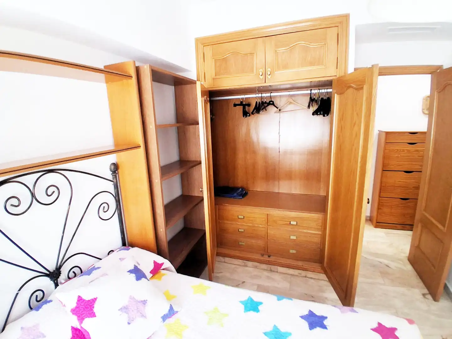Bedroom of Apartments for rent in Granada  with Air Conditioner, Furnished and Oven