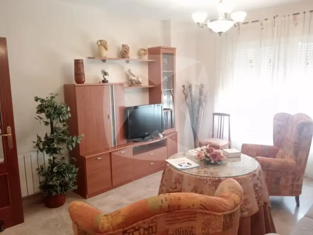 Flat for rent in Plaza Cecilio Reino Vargas, Pardaleras