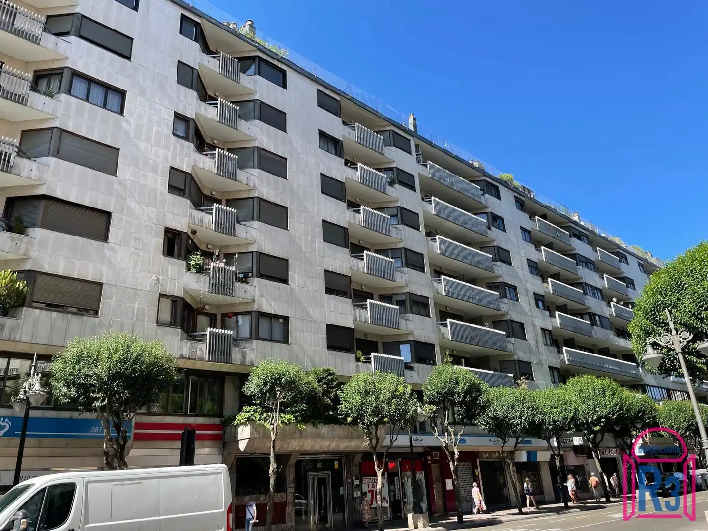 Exterior view of Flat for sale in León Capital   with Heating, Terrace and Storage room
