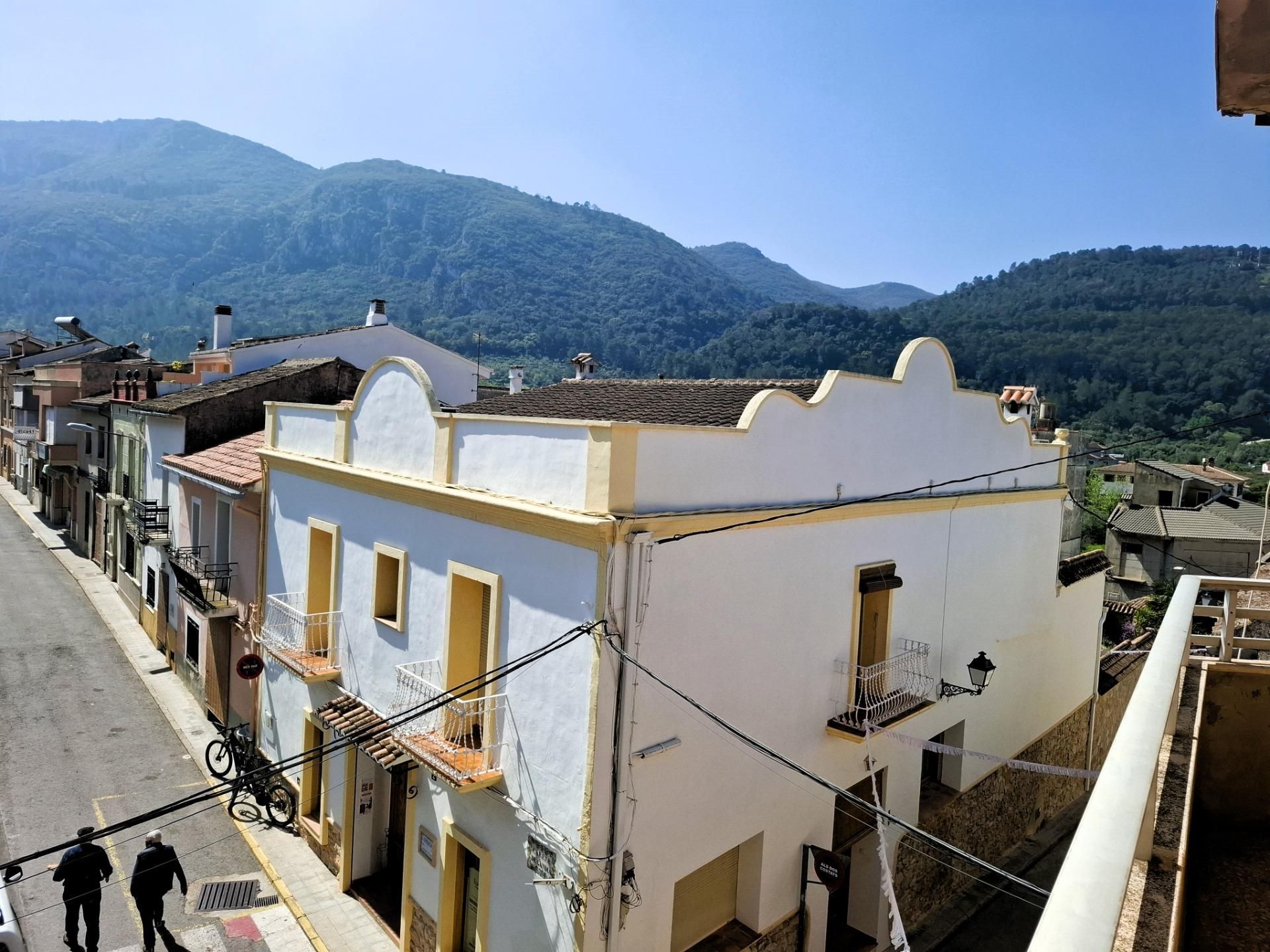 Exterior view of Building for sale in Barx