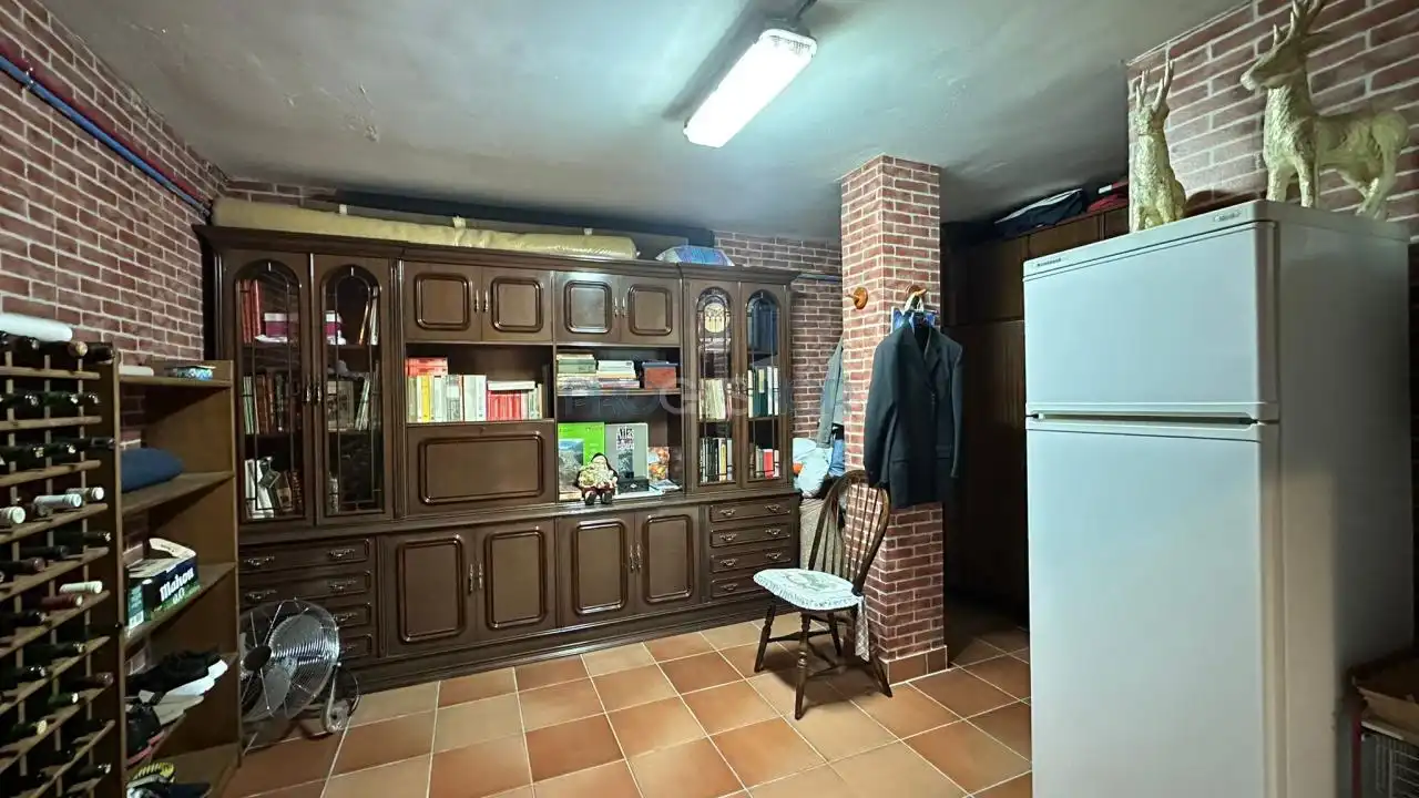 Casa o chalet en venta en Sariegos con Calefacción, Jardín privado y Terraza