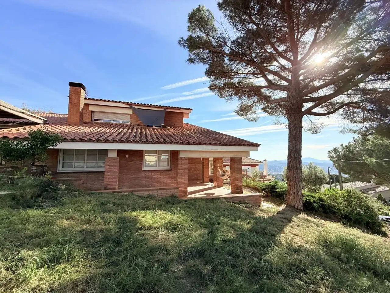 Vista exterior de Casa o xalet en venda en L'Ametlla del Vallès amb Calefacció, Jardí privat i Terrassa