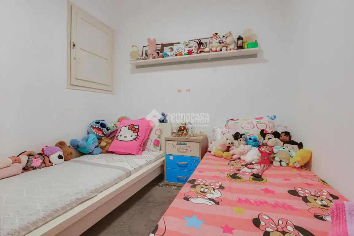 Dormitori de Casa o xalet en venda en Terrassa amb Calefacció i Terrassa