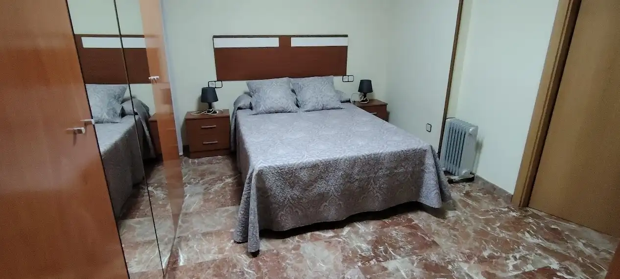 Bedroom of Flat for rent in Linares  with Air Conditioner, Heating and Furnished