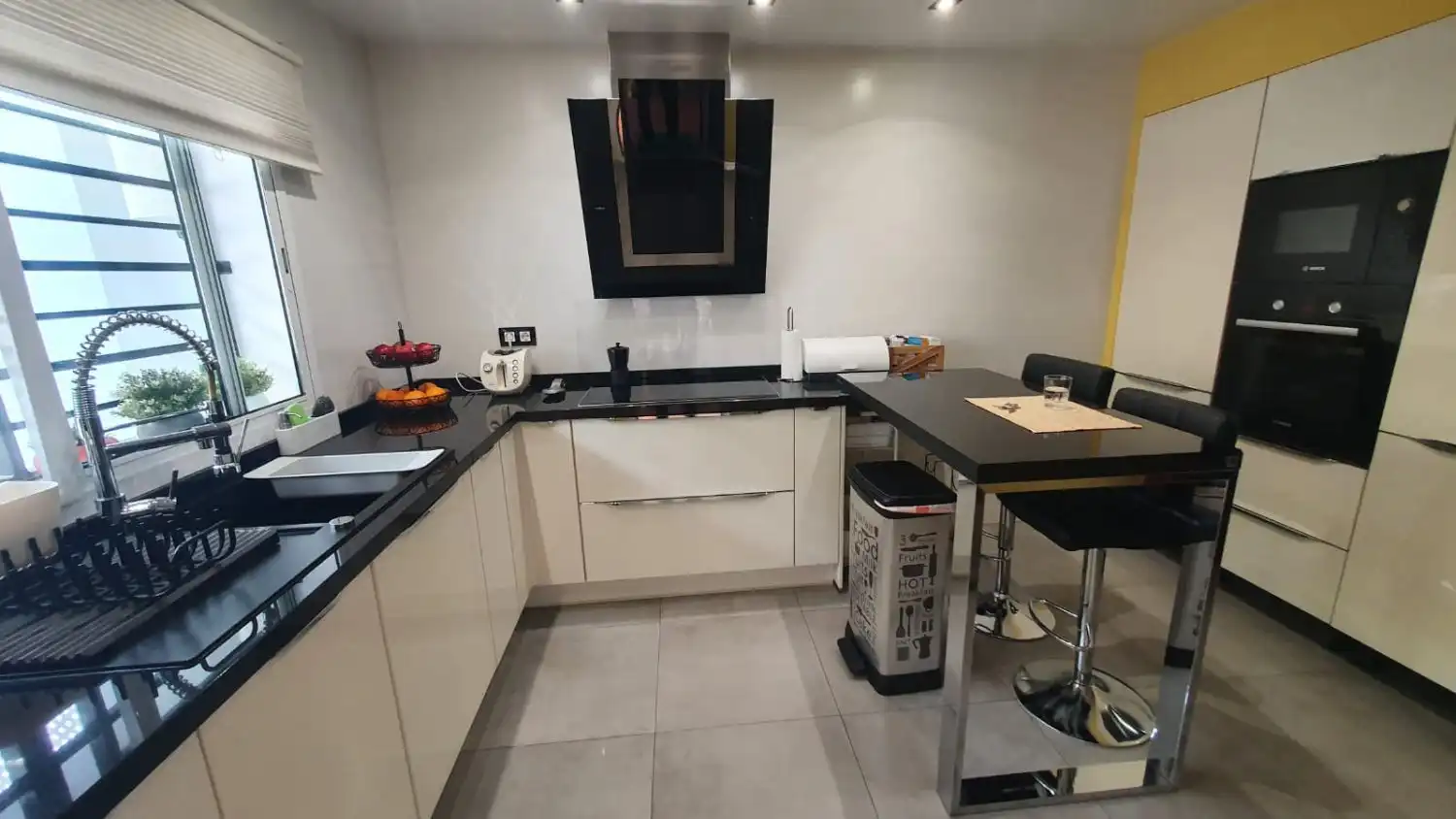 Cocina de Casa adosada en venta en Torremolinos con Terraza y Trastero