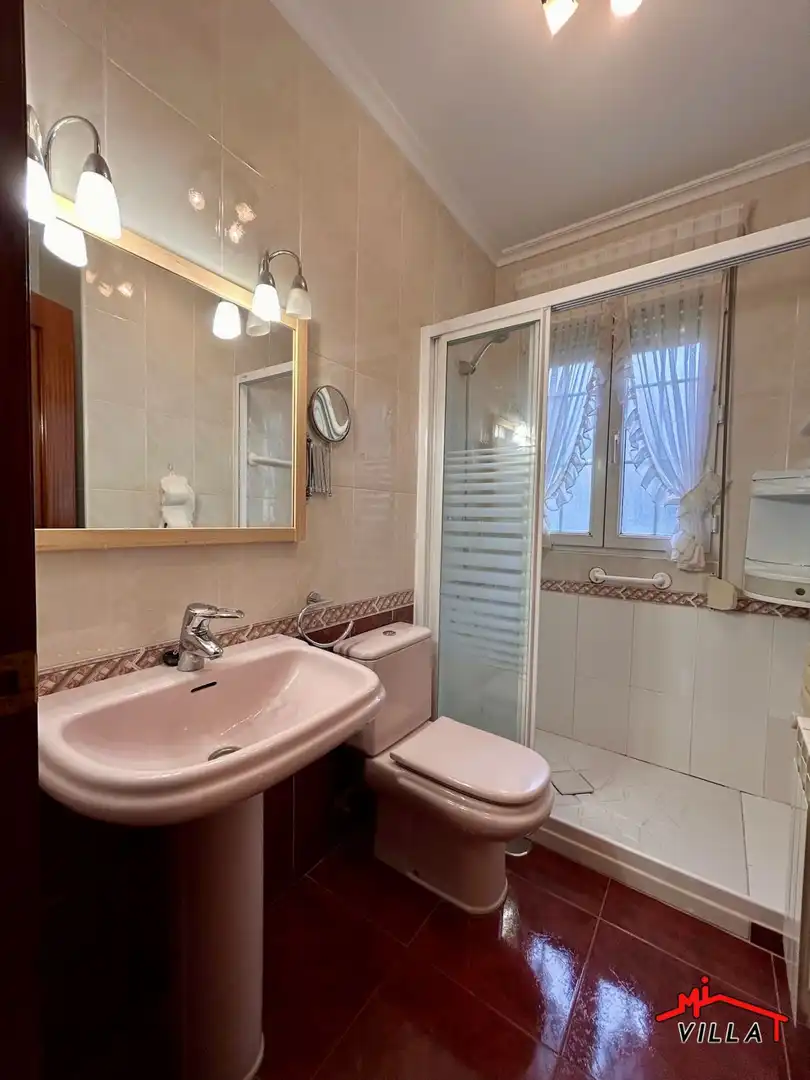Baño de Casa o chalet en venta en Limpias con Calefacción y Piscina comunitaria