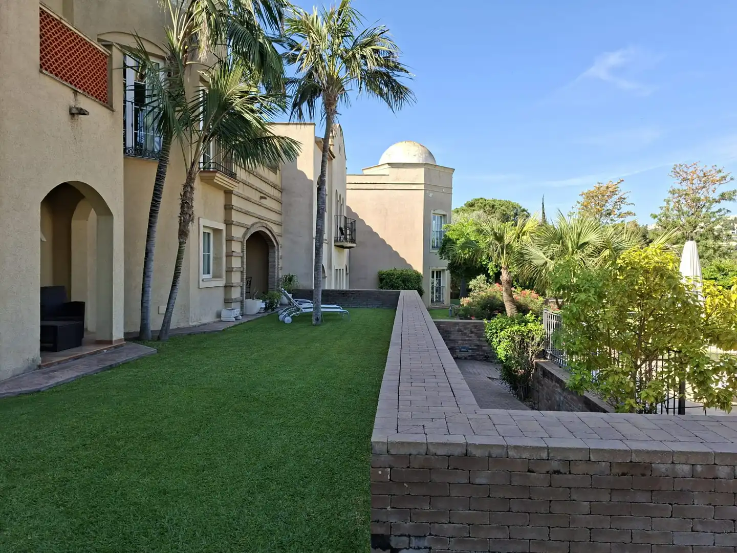 Außenansicht von Wohnungen zum Verkauf in Pedreguer mit Klimaanlage, Terrasse und Gemeinschaftspool