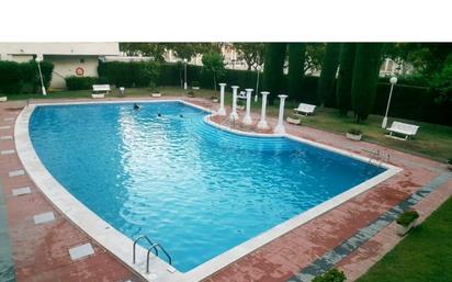 Piscina de Apartament en venda en Salou amb Aire condicionat, Terrassa i Moblat