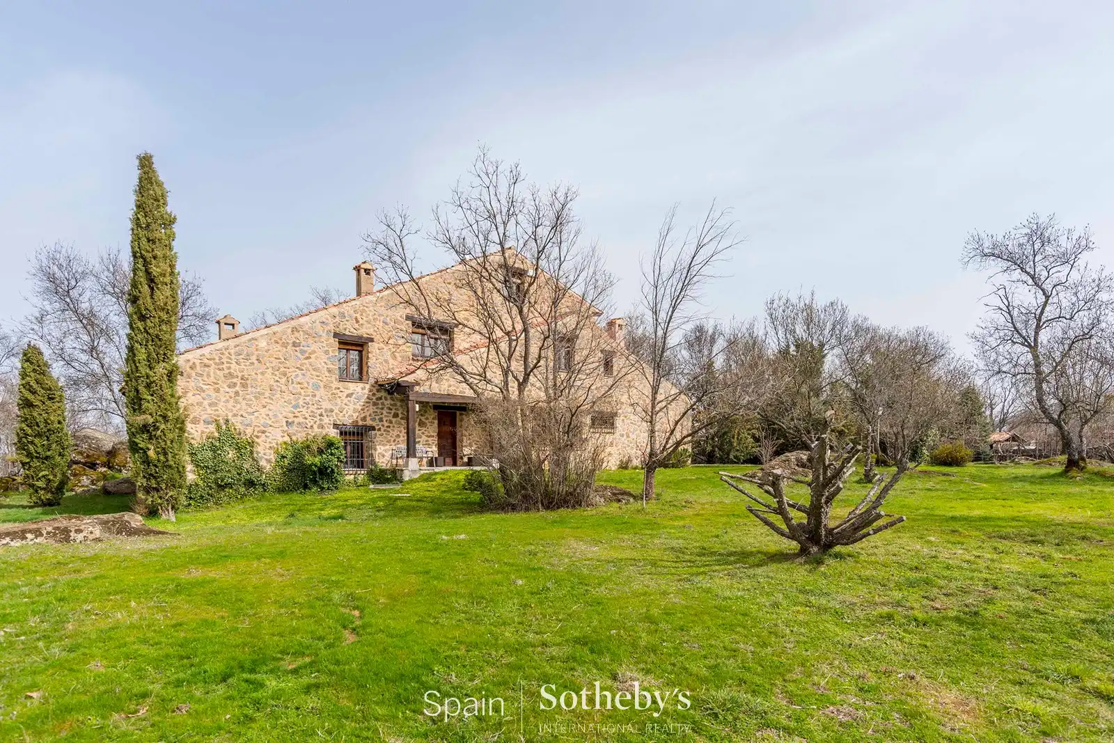 Vista exterior de Casa o chalet en venta en Sotosalbos con Aire acondicionado, Calefacción y Jardín privado