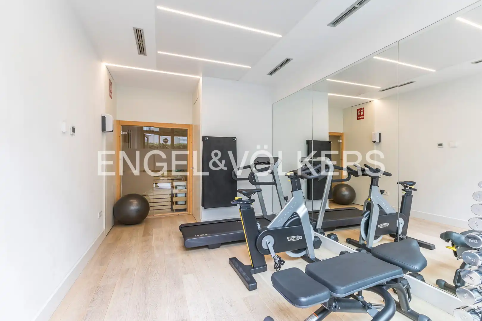 Apartament en venda en Madrid amb Calefacció, Jardí privat i Traster