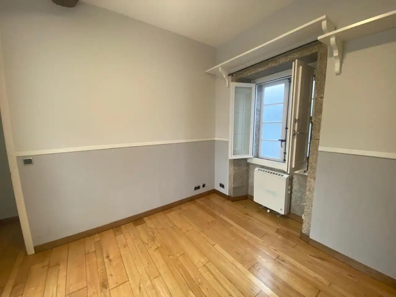 Bedroom of Flat for sale in Santiago de Compostela   with Heating