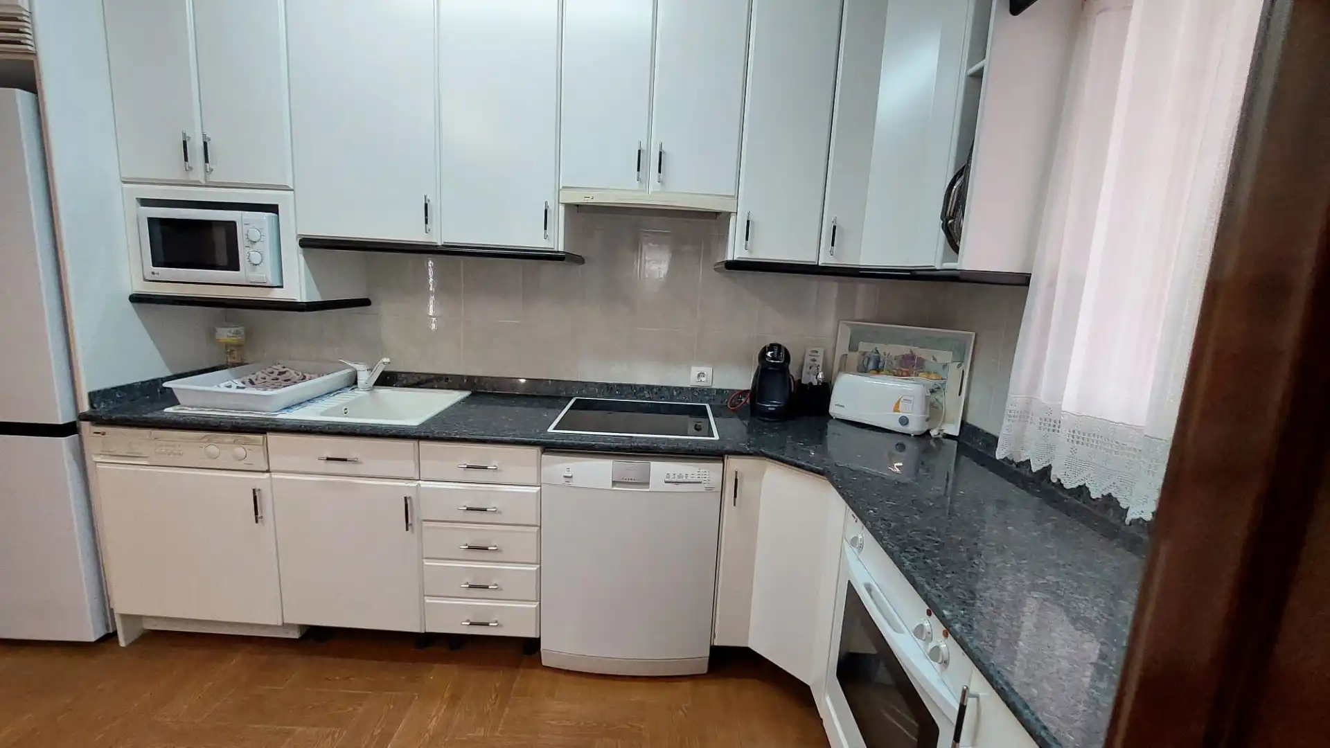Kitchen of Houses for sale in San Martín de la Vega  with Air Conditioner, Heating and Private garden