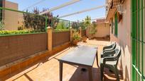 Terrasse von Wohnung zum verkauf in  Granada Capital mit Klimaanlage, Heizung und Privatgarten