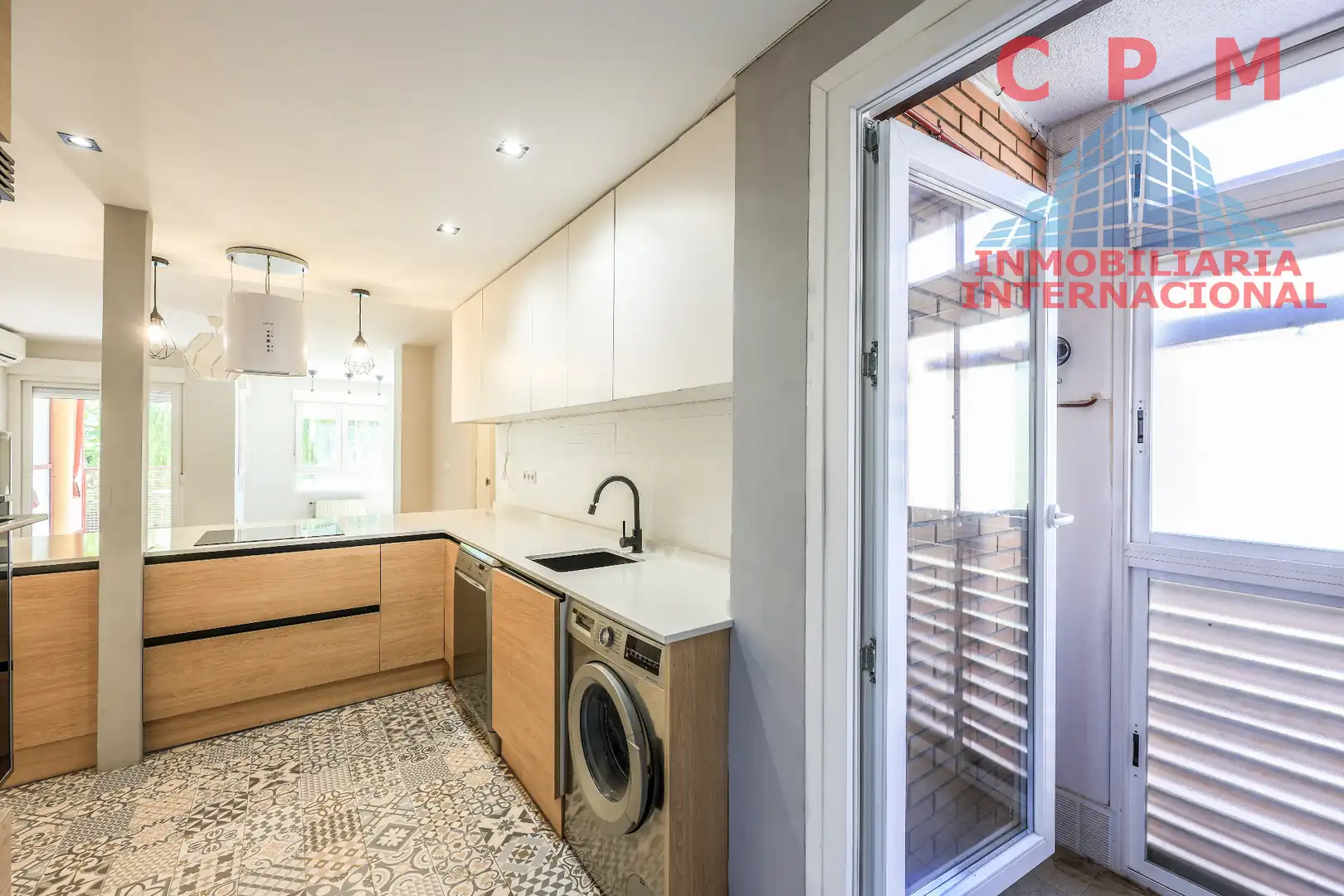 Kitchen of Flat for rent in Las Rozas de Madrid  with Air Conditioner, Heating and Parquet flooring