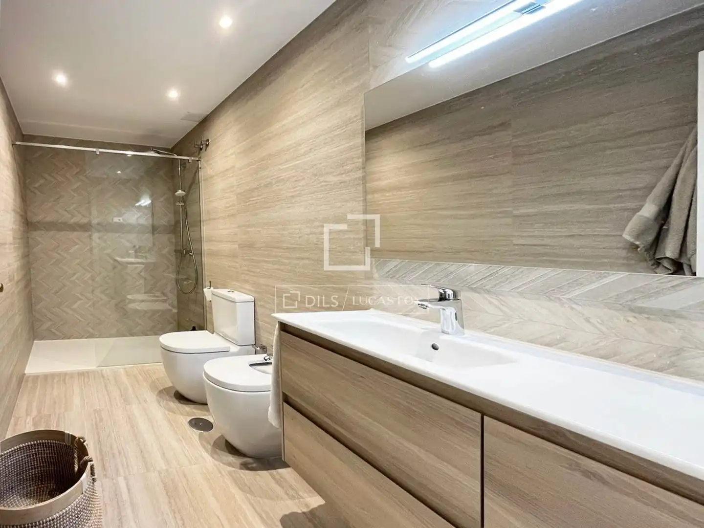 Baño de Casa o chalet en venta en Majadahonda con Aire acondicionado, Jardín privado y Parquet