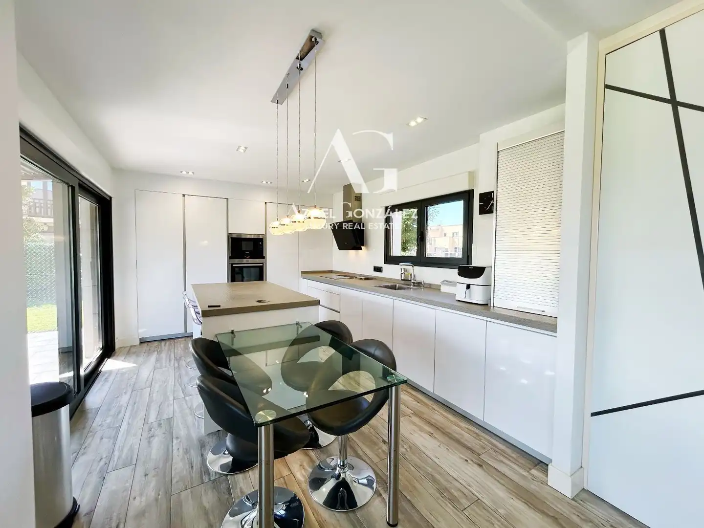 Kitchen of Houses for sale in Santander  with Heating, Private garden and Terrace