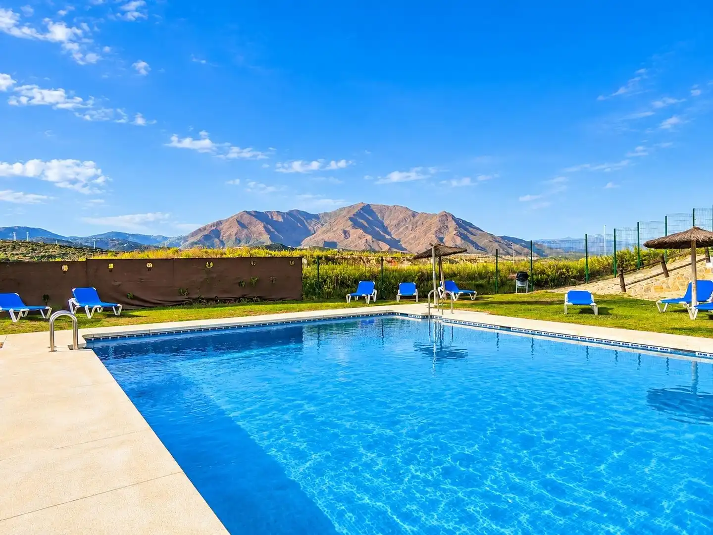 Swimming pool of Flat for sale in Doña Julia Golf