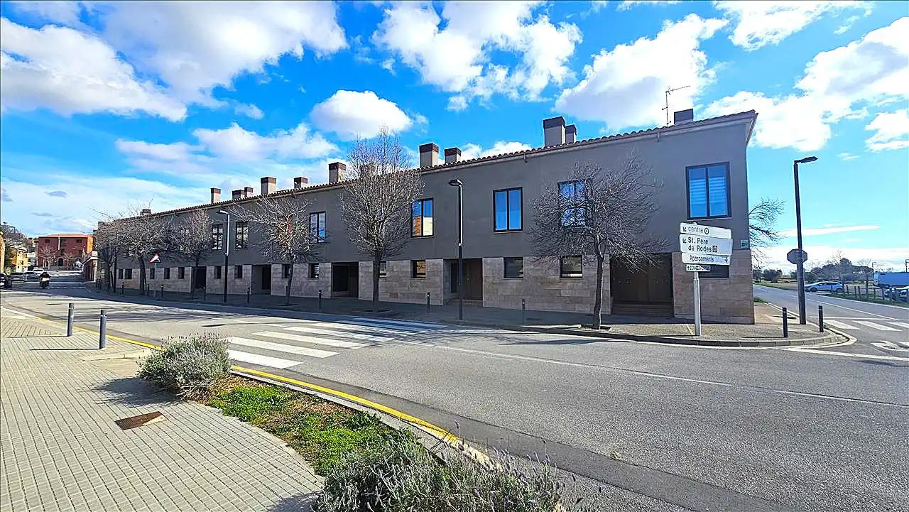 Exterior view of Single-family semi-detached for sale in Vilajuïga  with Air Conditioner, Parquet flooring and Terrace