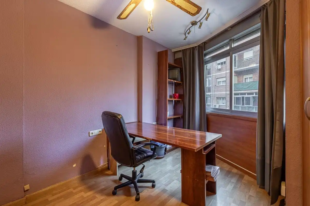 Flat with terrace for sale in Avenida CADIZ, imagen 9