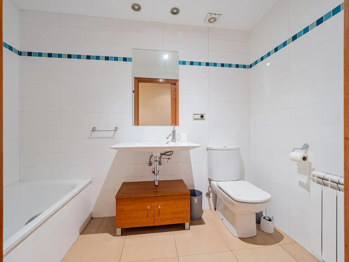 Baño de Piso en venta en Vic con Balcón
