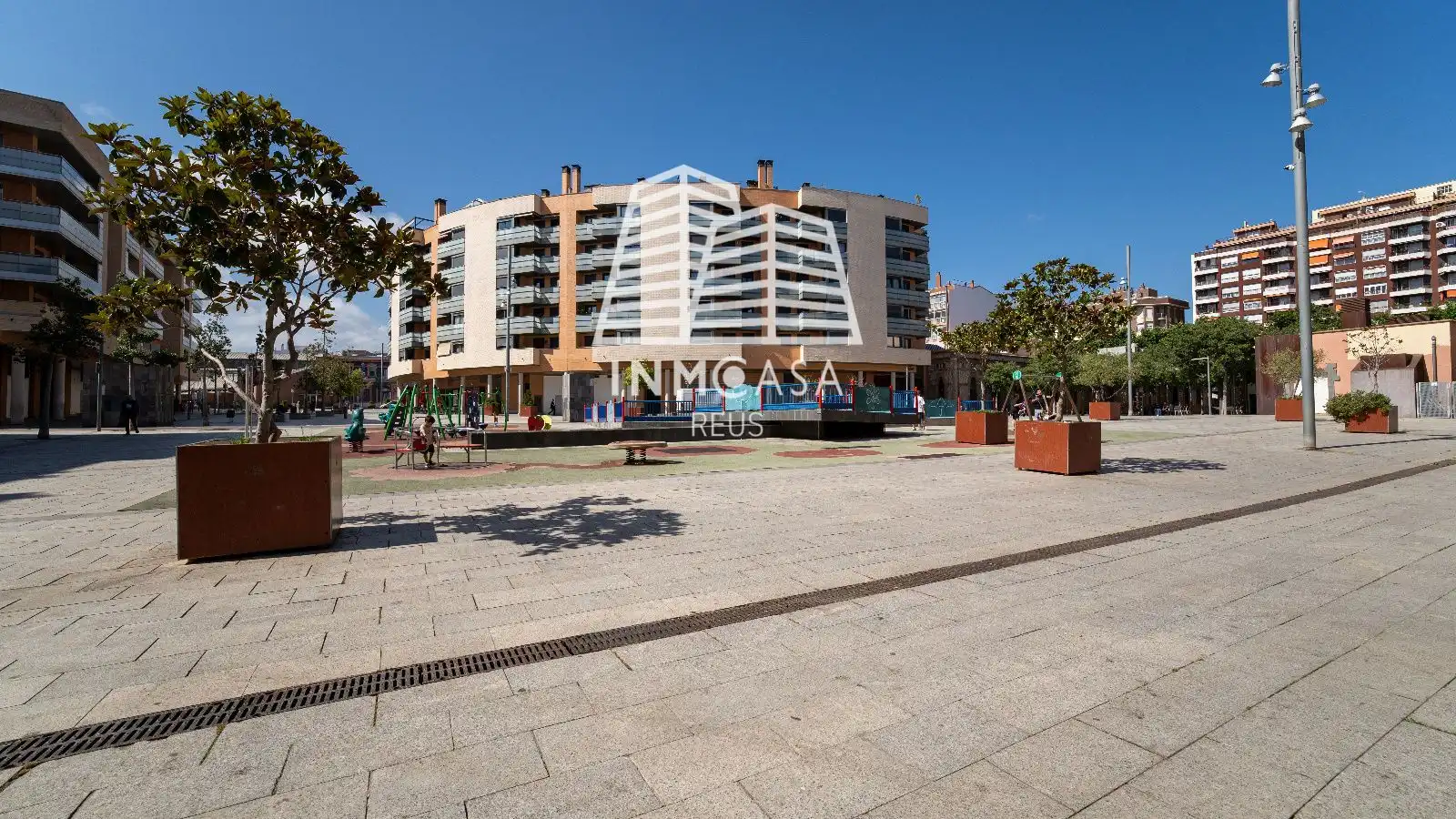 Vista exterior de Pis en venda en Reus amb Aire condicionat i Terrassa
