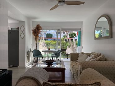 Wohnung mit Pool zum Verkauf in Estepona Pueblo