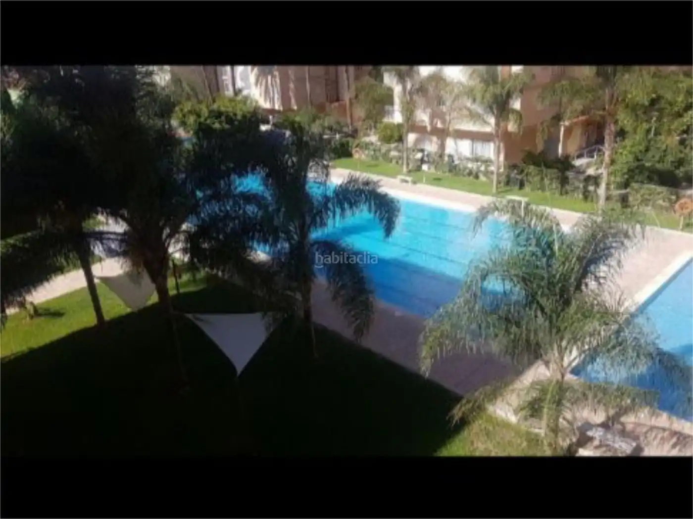 Appartement compact avec piscine à louer à Carrer Caravel-les 14