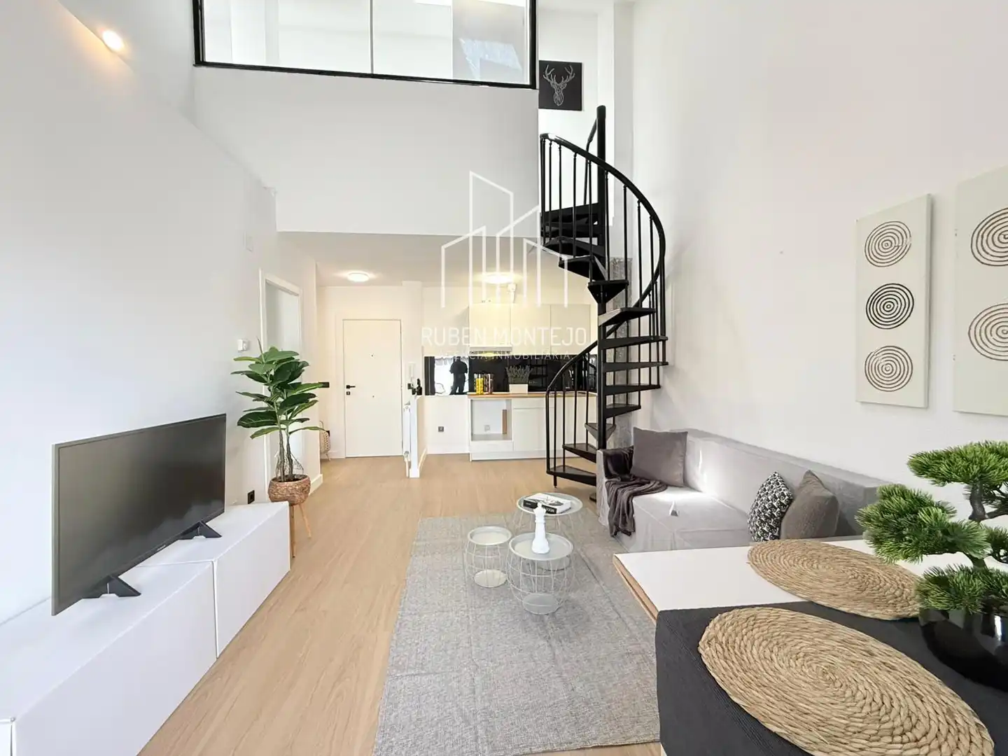 Sala de estar de Dúplex en venta en Villamayor con Calefacción, Terraza y Balcón