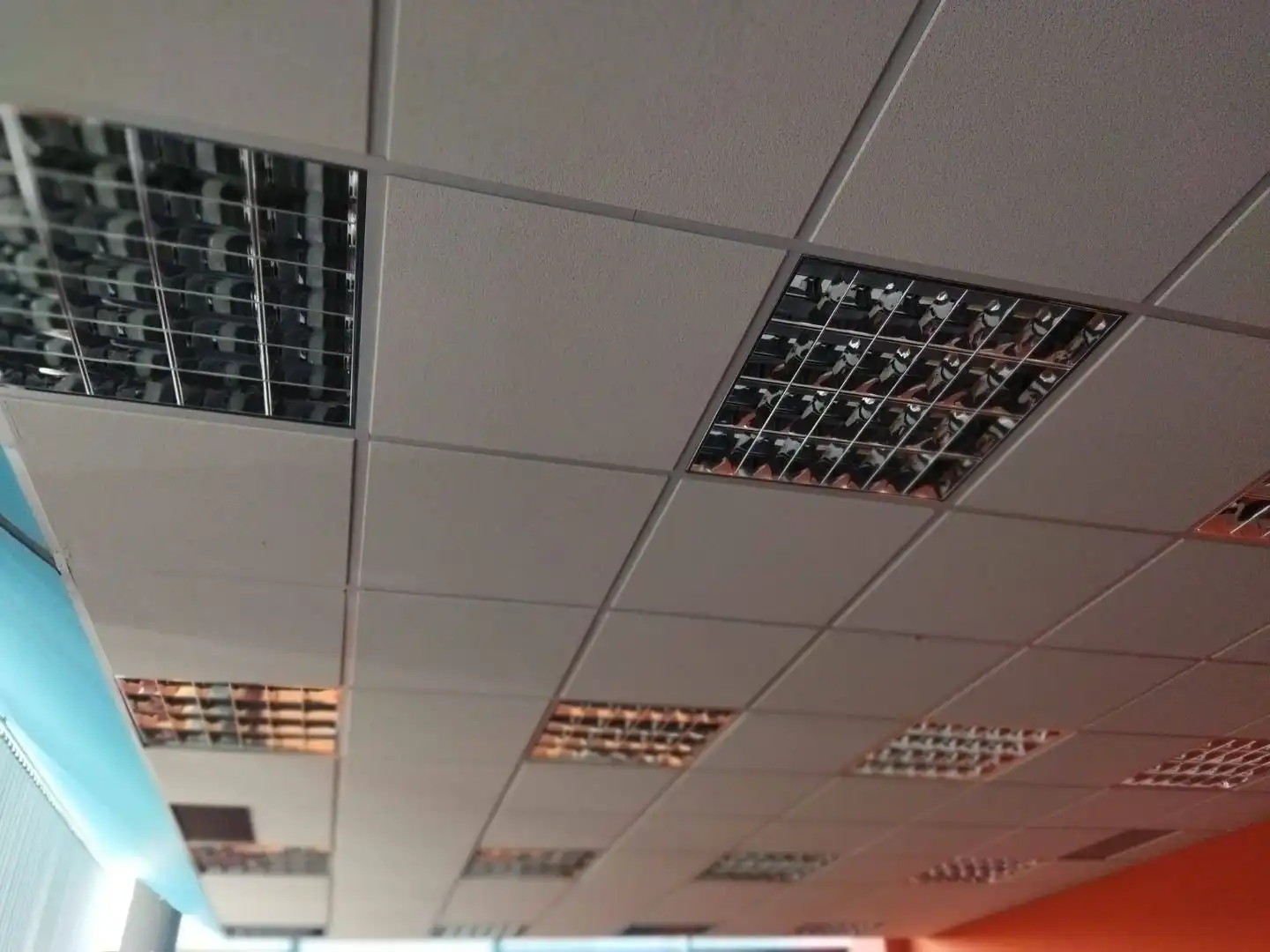 Büro zum Verkauf in Ansoáin / Antsoain mit Klimaanlage, Heizung und Internet