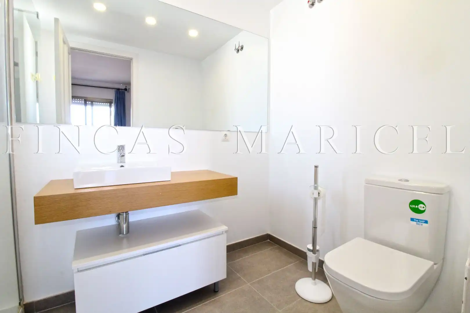 Baño de Ático de alquiler en Sitges con Aire acondicionado, Calefacción y Terraza