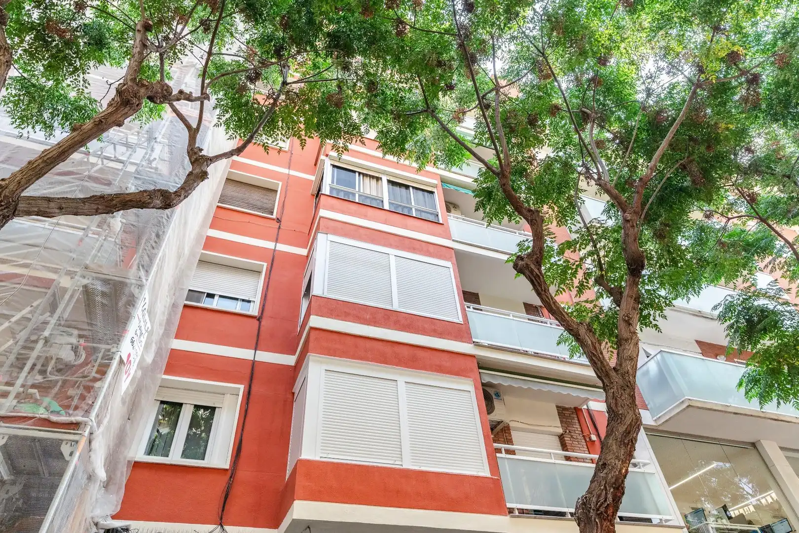 Außenansicht von Wohnung zum Verkauf in Tarragona mit Klimaanlage und Balkon