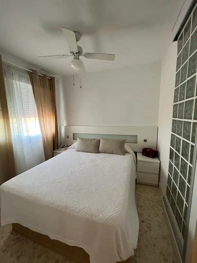 Habitación de Piso en venta en Roquetas de Mar con Aire acondicionado, Terraza y Amueblado