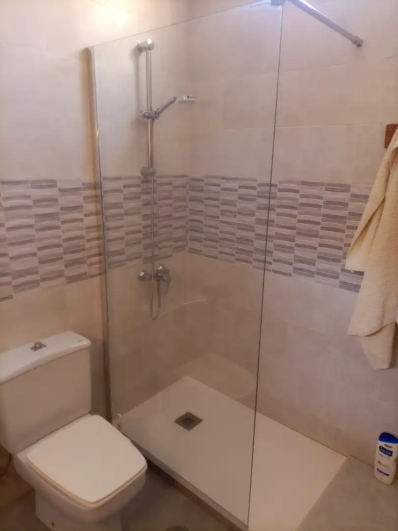 Bany de Casa o xalet en venda en Alpujarra de la Sierra amb Aire condicionat, Calefacció i Jardí privat