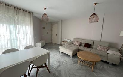 Living room of Flat to rent in  Granada Capital  with Balcony