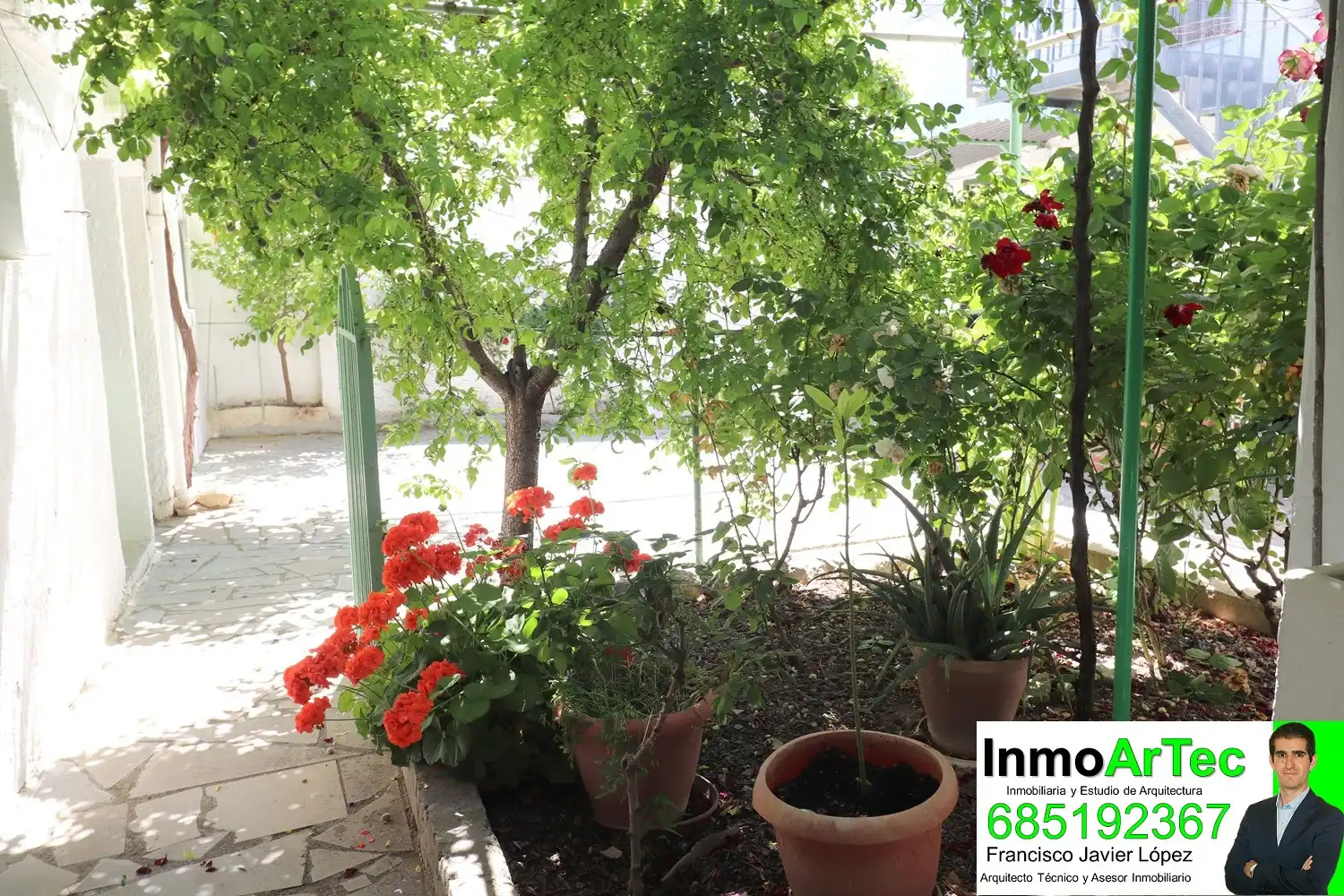 Garden of Houses for sale in Íllora