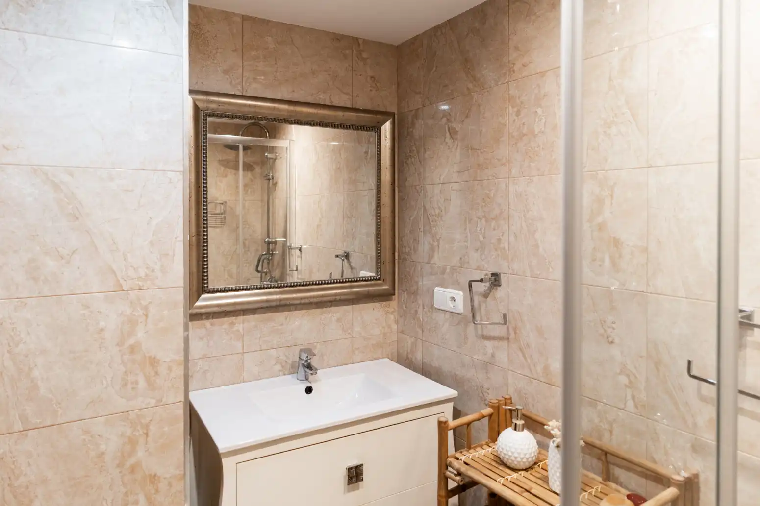 Baño de Piso en venta en Avilés con Calefacción