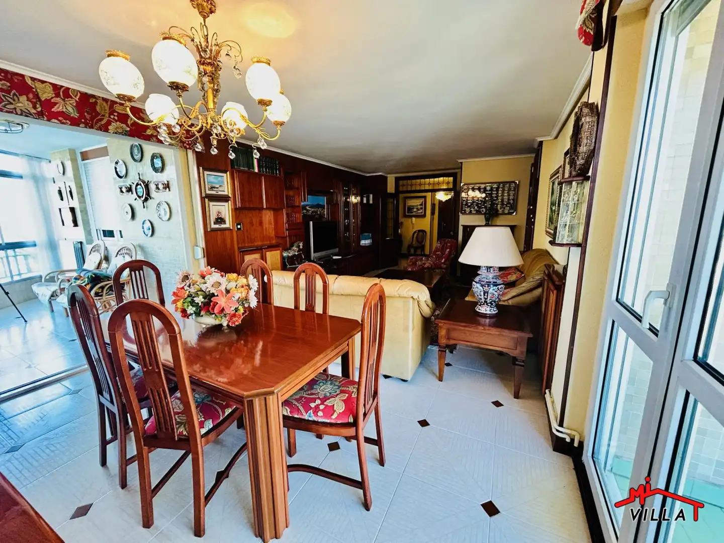 Comedor de Piso en venta en Laredo con Calefacción, Terraza y Amueblado