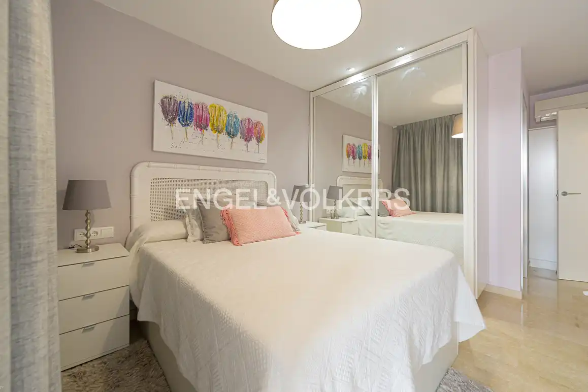 Bedroom of Apartments for sale in Benidorm  with Air Conditioner and Community pool